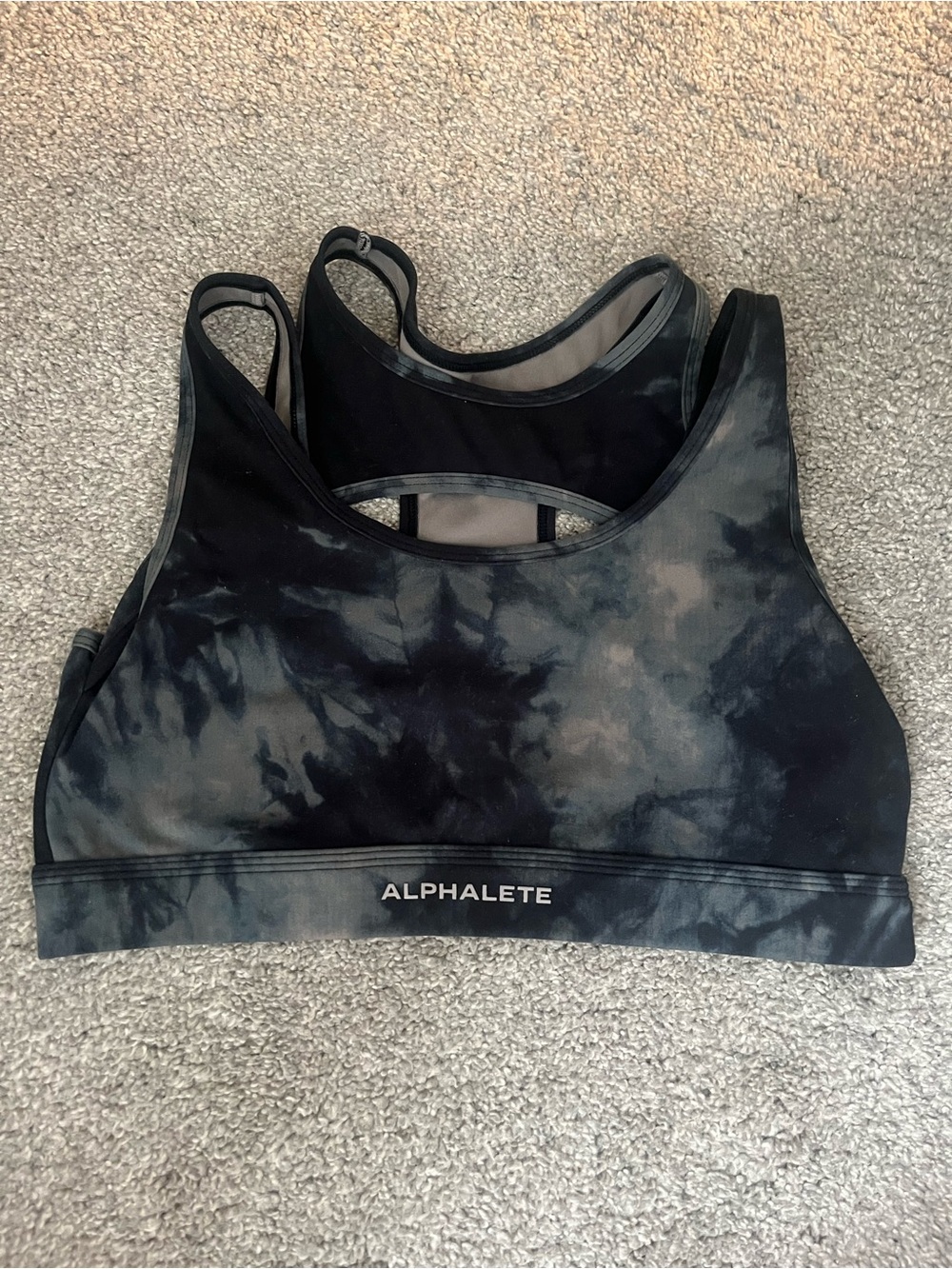 Alphalete Surface Keyhole Sports Bra - M or L (NO TAG)
